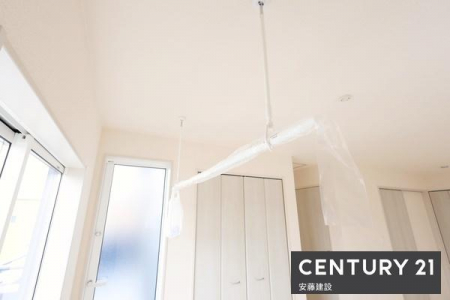 ���̑����ρ@�y�@�ݔ��@�z
�J�̓��╗���������̎��������Ɏg����z�X�N���[������