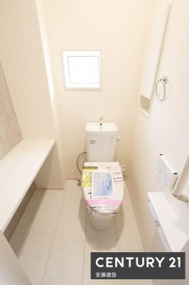 �g�C���@�y�@�g�C���@/�@toilet�@�z
�����I�ȃE�H�b�V�����b�g�t���g�C��
�g�C���b�g�y�[�p�[��|���p������܂�����[�t��
����Ɗ������J�E���^�[�����ł��C�ɓ���̎G�݂Ȃǂ�����΂������̋�ԂɁI