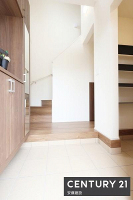 ���ց@�y�@���ց@/�@entrance�@�z
�������������͋C�̂�Ƃ肠�錺�ւ́A�Ԍ����L���J���I�ȋ��
���o�����O�̐g�����Ȃ݃`�F�b�N�ɕ֗��ȃ~���[�t�V���[�Y�{�b�N�X����