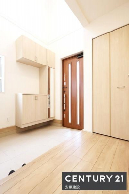 ���ց@�y�@���ց@/�@entrance�@�z
�������������͋C�̂�Ƃ肠�錺�ւ́A�Ԍ����L���J���I�ȋ��
���o�����O�̐g�����Ȃ݃`�F�b�N�ɕ֗��ȃ~���[�t�V���[�Y�{�b�N�X����