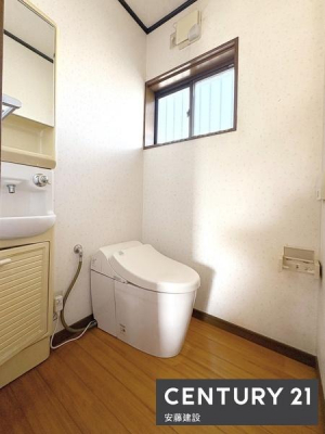 �g�C���@�y�@�g�C���@/�@toilet�@�z
��Ԃ��L���������A�����������₷���^���N���X�g�C��