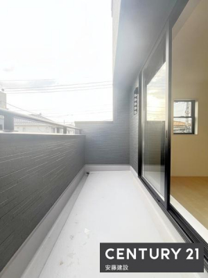 �o���R�j�[�@�y�@�o���R�j�[�@/�@Balcony�@�z
�Q������o���\�ȓ쐼�����o���R�j�[�I
�z���肪�悭���󕨂��������芣���܂�
