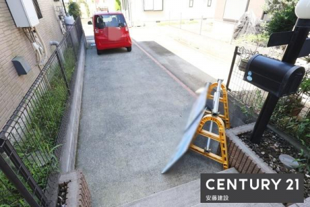 ���ԏ�@�y�@���ԏ�@/�@parking�@�z
����2��\�ȃX�y�[�X