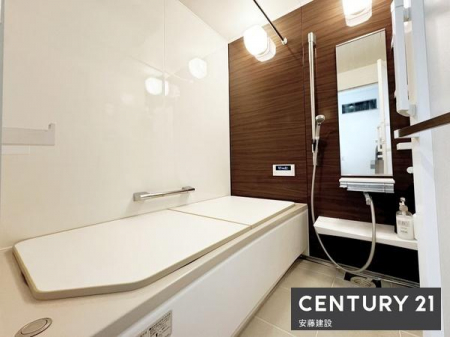 �����@�y�@�����@/�@Bathroom�@�z
�A�N�Z���g�p�l���ŗD��ȋ�Ԃ����o�����V�X�e���o�X
�����g�[�����@��������Ă��芷�C���₷���A�~��͉ߓx�ȉ��x����h���܂�