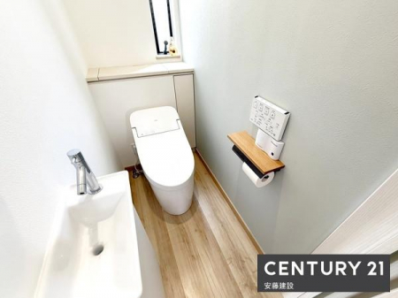 �g�C���@�y�@2�K�g�C���@/�@toilet�@�z
��Ԃ��L���������A�����������₷���^���N���X�g�C��
�����I�ȃE�H�b�V�����b�g�t��