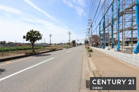 �O�ʓ��H�܂ތ��n�ʐ^�@�y�@�O�ʓ��H�@�z
�쑤��12������