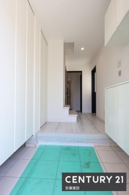 ���ց@�y�@���ց@/�@entrance�@�z
���������ӂ�錺�ւ́A�A��E���q��S�n�悭�}���Ă���܂�
�U�炩�肪���Ȍ��ւ���������Еt���V���[�Y�{�b�N�X����