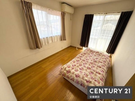�q�������@�y�@�q�������@/�@6���@�z
���D���ȉƋ�����R�Ƀ��C�A�E�g�ł���L���̗m��