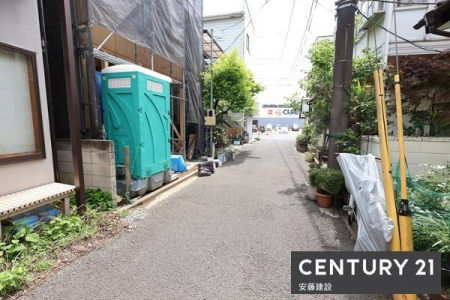 �O�ʓ��H�܂ތ��n�ʐ^�@�y�@�O�ʓ��H�@�z
������4������