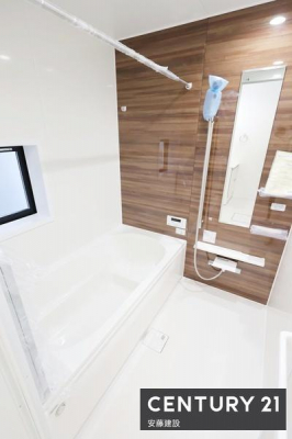�����@�y�@�����@/�@Bathroom�@�z
�z�e���̂悤�ȏ㎿�ȃf�U�C���̃V�X�e���o�X
�����g�[�����@��������Ă��芷�C���₷���A�~��͉ߓx�ȉ��x����h���܂�