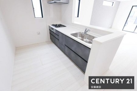 �L�b�`���@�y�@�L�b�`���@/�@Kitchen�@�z
���q�l�������Ȃ���A�e���r���y���݂����ł���J���I�ȃI�[�v���L�b�`��
�������̕Еt����^�яo�������₷���֗��Ȑ݌v