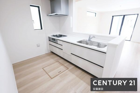�L�b�`���@�y�@�L�b�`���@/�@Kitchen�@�z
���r���O�����n����I�[�v���L�b�`���ŁA�������̎󂯓n�����X���[�Y�I
���C�����̗ǂ����������W�t�[�h�ŔM��ɂ�����������ɂ����݌v