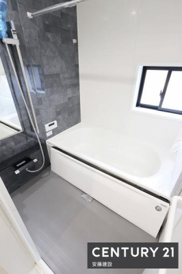 �����@�y�@�����@/�@Bathroom�@�z
�z�e���̂悤�ȏ㎿�ȃf�U�C���̃V�X�e���o�X
�����g�[�����@��������Ă��芷�C���₷���A�~��͉ߓx�ȉ��x����h���܂�