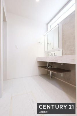 ���ʑ�E���ʏ��@�y�@���ʏ��@/�@Washroom�@�z
�t���t���b�g�Ȑ��ʉ��ϑ䊮���̐��ʏ��I
�g�����Ȃ݂𐮂���ۂɂ�����Ƃ����J�E���^�[�Ƃ��Ďg���ĕ֗��ȍ\��