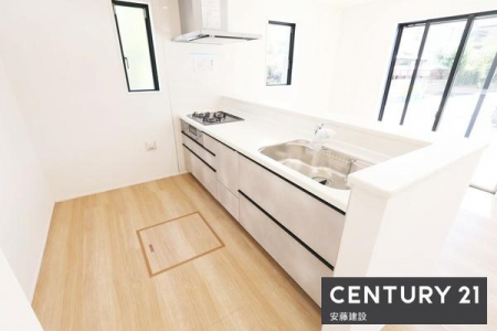 �L�b�`���@�y�@�L�b�`���@/�@Kitchen�@�z
���[�ƍ�ƃX�y�[�X����������m�ۂ����V�X�e���L�b�`���I
���C�����̗ǂ����������W�t�[�h�ŔM��ɂ�����������ɂ����݌v
