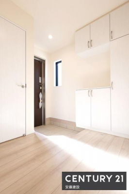 ���ց@�y�@���ց@/�@entrance�@�z
�Z�ސl�𖈓�������}�������A�������̂��錺��
�U�炩�肪���Ȍ��ւ���������Еt���V���[�Y�{�b�N�X����
