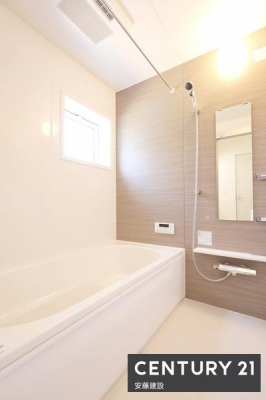 �����@�y�@�����@/�@Bathroom�@�z
�z�e���̂悤�ȏ㎿�ȃf�U�C���̃V�X�e���o�X
�z�X�N���[����������Ă���A�J�̓��ł����������\