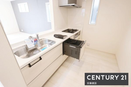 �L�b�`���@�y�@�L�b�`���@/�@Kitchen�@�z
���q�l�������Ȃ���A�e���r���y���݂����ł���J���I�ȃI�[�v���L�b�`��
�������̕Еt����^�яo�������₷���֗��Ȑ݌v
