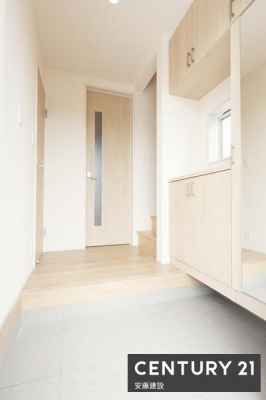 ���ց@�y�@���ց@/�@entrance�@�z
�Z�ސl�𖈓�������}�������A�������̂��錺��
�U�炩�肪���Ȍ��ւ���������Еt���V���[�Y�{�b�N�X�����I