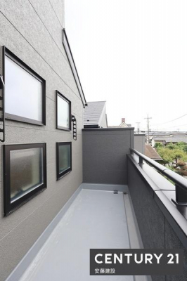 �o���R�j�[�@�y�@�o���R�j�[�@/�@Balcony�@�z
�z���Ղ錚�����Ȃ��z����ǍD�ȓ쐼�����o���R�j�[