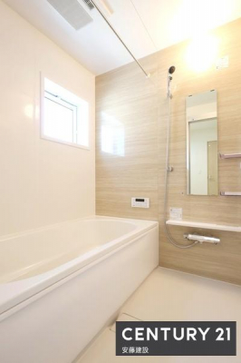 �����@�y�@�����@/�@Bathroom�@�z
�z�e���̂悤�ȏ㎿�ȃf�U�C���̃V�X�e���o�X
�z�X�N���[����������Ă���A�J�̓��ł����������\