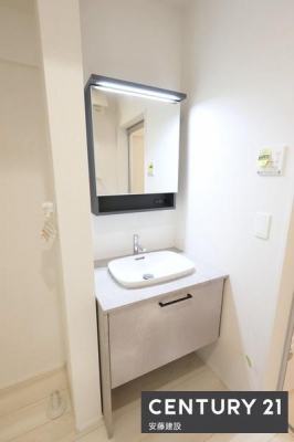 ���ʑ�E���ʏ��@�y�@���ʏ��@/�@Washroom�@�z
�A��シ���Ɏ�􂢂��������\�ȓ����̐��ʏ�
���ϕi��|���p��Ȃǂ��Еt�����ʉ��ϑ䊮��