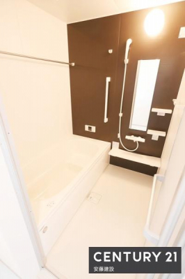 �����@�y�@�����@/�@Bathroom�@�z
����̔���������߂̐S�n�悢�o�X�^�C��
���������@��������Ă��芷�C���₷���A�~��͉ߓx�ȉ��x����h���܂�