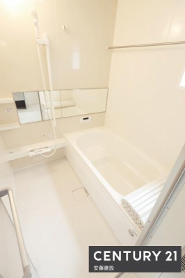 �����@�y�@�����@/�@Bathroom�@�z
�������Ǝ����̃o�X�^�C�����߂��������Ȑ��������闁��
�����g�[�����@��������Ă��芷�C���₷���A�~��͉ߓx�ȉ��x����h���܂�