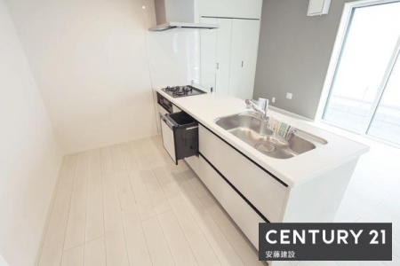 �L�b�`���@�y�@�L�b�`���@/�@Kitchen�@�z
�������Ɏq���̗l�q��Ƒ��Ɖ�b�A�e���r�����Ȃ��璲���ł���t���I�[�v���L�b�`��
�������̎󂯓n�����X���[�Y�I