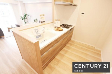 �L�b�`���@�y�@�L�b�`���@/�@Kitchen�@�z
���q�l�������Ȃ���A�e���r���y���݂����ł���J���I�ȃI�[�v���L�b�`��
�������̎󂯓n�����X���[�Y�I

