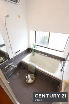 �����@�y�@�����@/�@Bathroom�@�z
�������Ǝ����̃o�X�^�C�����߂��������Ȑ��������闁��
�������芷�C���΂�����ł��܂��I
