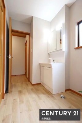 ���ʑ�E���ʏ��@�y�@���ʏ��@/�@Washroom�@�z
������������ʏ��́A�Z���������X�g���X�t���[�ɐg�x�x�ł������ȋ��
�|���������ʗp�i������������Еt�����[����