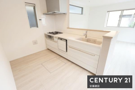 �L�b�`���@�y�@�L�b�`���@/�@Kitchen�@�z
���q�l�������Ȃ���A�e���r���y���݂����ł���J���I�ȃI�[�v���L�b�`��
�������̕Еt����^�яo�������₷���֗��Ȑ݌v