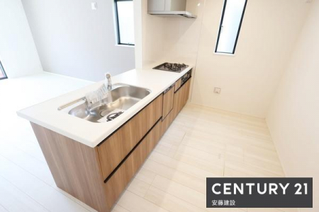�L�b�`���@�y�@�L�b�`���@/�@Kitchen�@�z
���r���O�����n����I�[�v���L�b�`���ŁA�������̎󂯓n�����X���[�Y�I
��������M��ɂ�����������ɂ����݌v