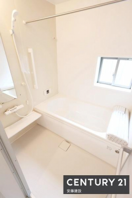 �����@�y�@�����@/�@Bathroom�@�z
�������Ǝ����̃o�X�^�C�����߂��������Ȑ��������闁��
���������@��������Ă��芷�C���₷���A�~��͉ߓx�ȉ��x����h���܂�