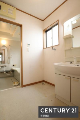 ���ʑ�E���ʏ��@�y�@���ʏ��@/�@Washroom�@�z
������������ʏ��͂���������[�ł�����ʉ��ϑ䊮���B
�Z���������X�g���X�t���[�ɐg�x�x�ł��܂��ˁI