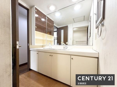 ���ʑ�E���ʏ��@�y�@�Ɨ����ʉ��ϑ�@�z
�傫�ȋ��Ǝ��[����������Ɨ����ʉ��ϑ䊮���I
�Z���������X�g���X�t���[�ɐg�x�x�ł������Ȃ�Ƃ�̋��