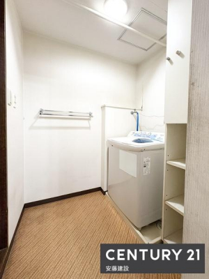���ʑ�E���ʏ��@�y�@�E�ߏ��@/�@Washroom�@�z
���邭��Ƃ肠��L���̒E�ߏ�
�J�[�e���Ŏd�؂�����΁A�ƒ���ł̃v���C�x�[�g���̊m�ۂ�������̐��ʑ�g�p���\�I