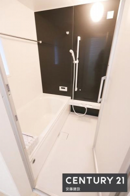 �����@�y�@�����@/�@Bathroom�@�z
�z�e���̂悤�ȏ㎿�ȃf�U�C���̃V�X�e���o�X
�����g�[�����@��������Ă��芷�C���₷���A�~��͉ߓx�ȉ��x����h���܂�