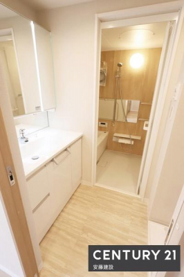 ���ʑ�E���ʏ��@�y�@���ʏ��@/�@Washroom�@�z
��������Ƃ܂Ƃ܂����R���p�N�g�݌v�̐��ʏ�
