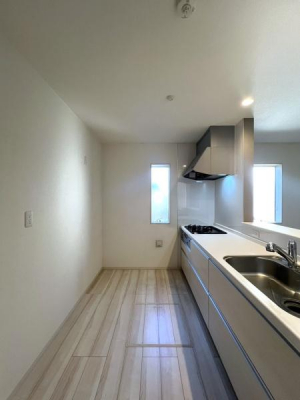 �L�b�`���@�y�@�L�b�`���@/�@Kitchen�@�z
���r���O�����n����I�[�v���L�b�`���ŁA�������̎󂯓n�����X���[�Y�I
��������M��ɂ�����������ɂ����݌v