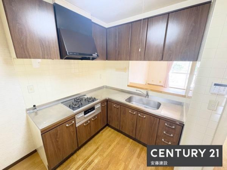�L�b�`���@�y�@�L�b�`���@/�@Kitchen�@�z
��ƌ����̗ǂ�L���^�V�X�e���L�b�`��
�J�E���^�[�d�l�̂��߂������̎�n�����X���[�Y