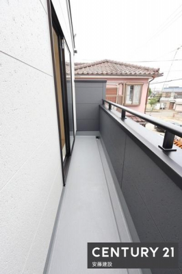�o���R�j�[�@�y�@�o���R�j�[�@/�@Balcony�@�z
2�ʃo���R�j�[
1�͐��󕨁A������̓v���C�x�[�g��ԂƂ��Ďg�p�ł��܂�