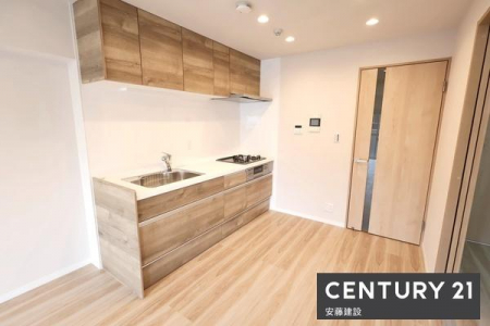 �L�b�`���@�y�@�L�b�`���@/�@Kitchen�@�z
���[�ƍ�ƃX�y�[�X����������m�ۂ����V�X�e���L�b�`���I
���C�����̗ǂ����������W�t�[�h�ŔM��ɂ�����������ɂ����݌v