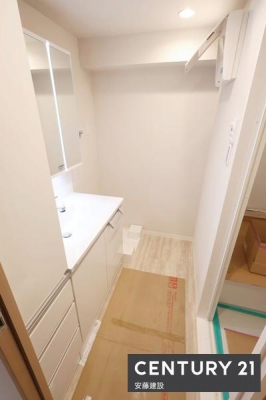 ���ʑ�E���ʏ��@�y�@���ʏ��@/�@Washroom�@�z
��������Ƃ܂Ƃ܂����R���p�N�g�݌v�̐��ʏ�