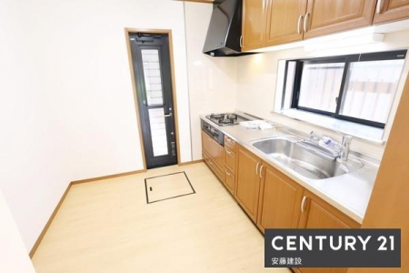 �L�b�`���@�y�@�L�b�`���@/�@Kitchen�@�z
�������ɏW���ł���Ɨ��^�L�b�`��
���Ə����������M��ɂ�����������ɂ����A�S�~�o���ɂ��֗��Ȑ݌v