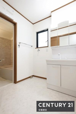 ���ʑ�E���ʏ��@�y�@���ʏ��@/�@Washroom�@�z
��������Ƃ܂Ƃ܂����R���p�N�g�݌v�̐��ʏ�