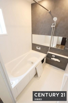 �����@�y�@�����@/�@Bathroom�@�z
�u���b�N�̃A�N�Z���g�p�l���ŗD��ȋ�Ԃ����o�����V�X�e���o�X
�������芷�C���΂�����ł��܂��I
