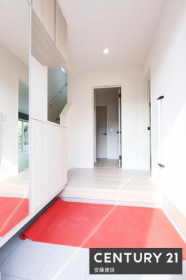 ���ց@�y�@���ց@/�@entrance�@�z
�Z�ސl�𖈓�������}�������A�������̂��錺��
�U�炩�肪���Ȍ��ւ���������Еt���V���[�Y�{�b�N�X�����I
