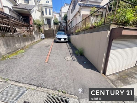 ���ԏ�@�y�@���ԏ�@/�@parking�@�z
����2��\�ȃX�y�[�X�i���Ԏ퐧������j